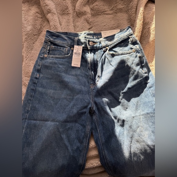 American eagle relaxed mom jeans - Picture 2 of 4
